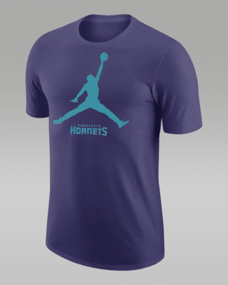 【NIKE】Charlotte Hornets Essential Men's Nike NBA T-Shirt Charlotte Hornets Essential Men's Jordan NBA T-Shirt. Nike.com